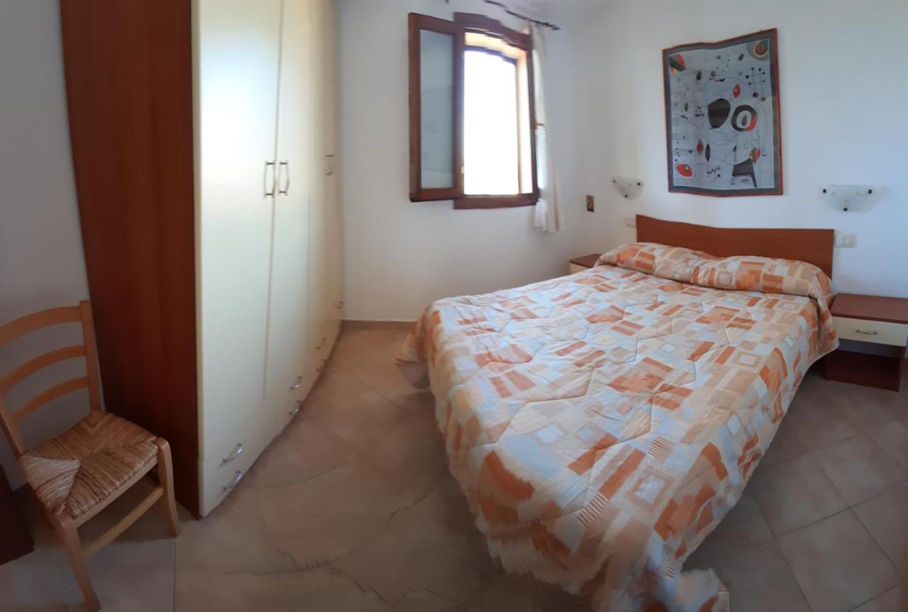 Isola Rossa Appartamenti Paduledda Bagian luar foto