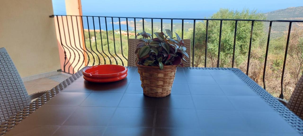 Isola Rossa Appartamenti Paduledda Bagian luar foto