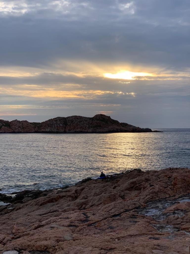 Isola Rossa Appartamenti Paduledda Bagian luar foto