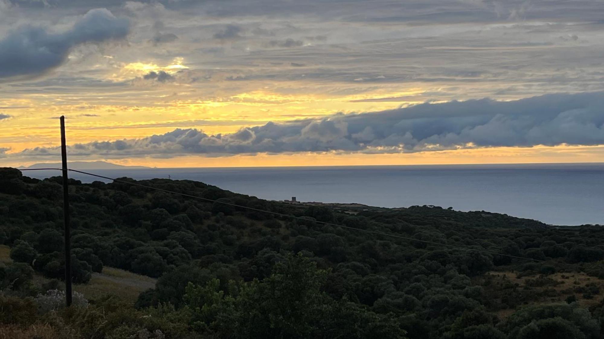 Isola Rossa Appartamenti Paduledda Bagian luar foto