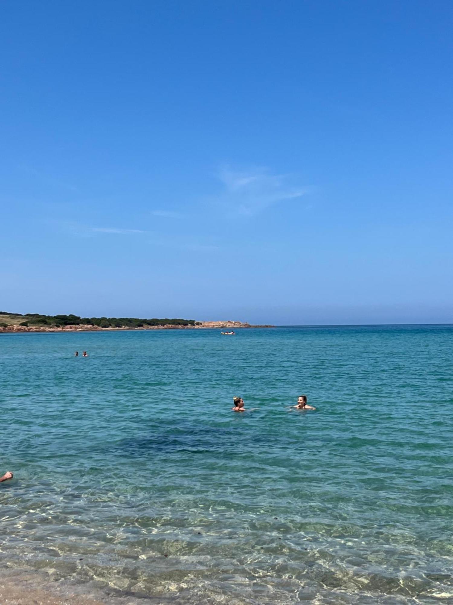 Isola Rossa Appartamenti Paduledda Bagian luar foto