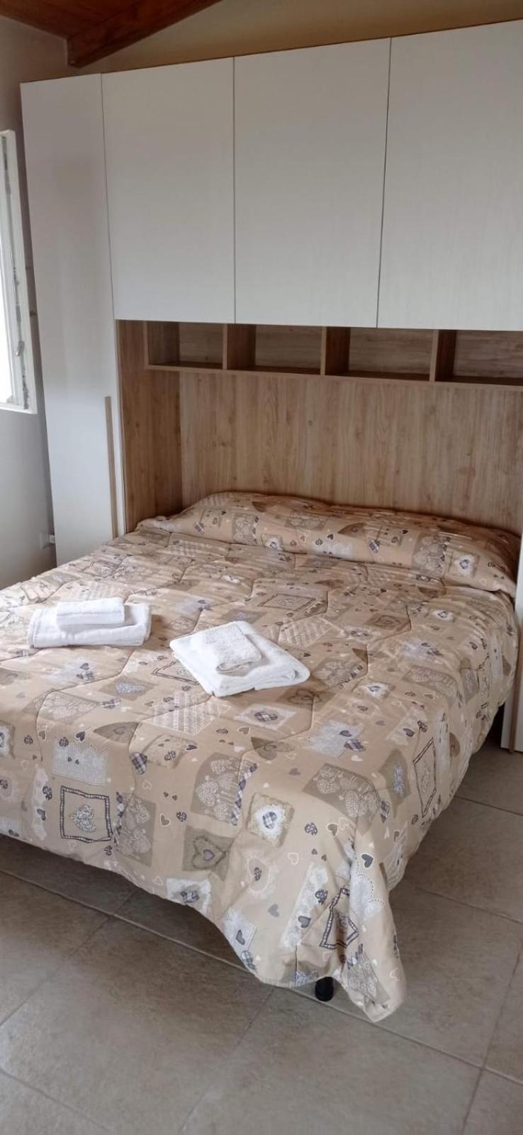 Isola Rossa Appartamenti Paduledda Bagian luar foto